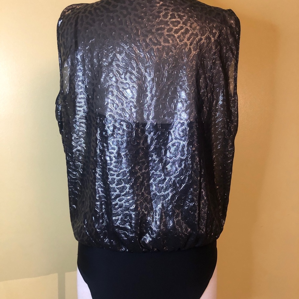 Bodysuit 💐sparkle and built in tank. NWOT. Snap closure - Picture 6 of 11